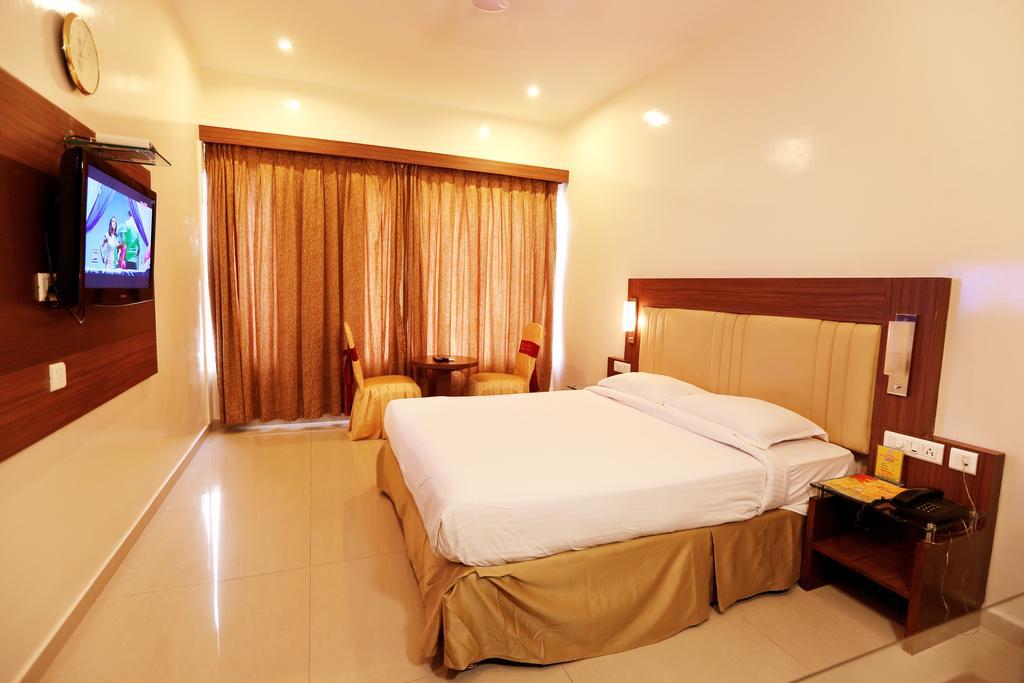 Hotel Swagath Grand Nagole Гайдарабад Номер фото